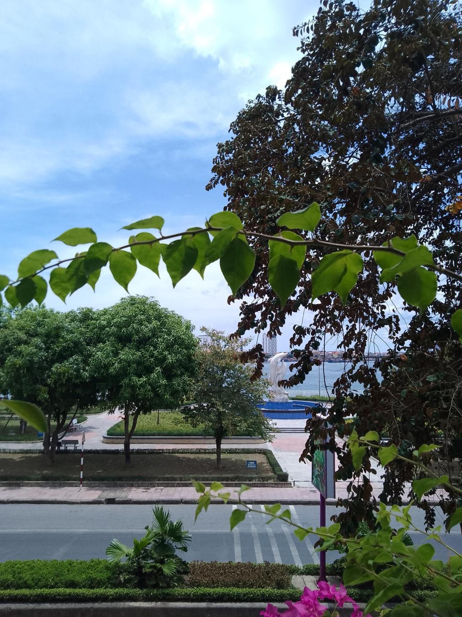 Nha Nghi Hang Nga Ðồng Hới Buitenkant foto